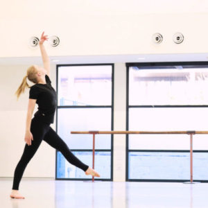 Senior-Contemporary-Dance-Program_Erik-Sawaya_15781-680×500-1