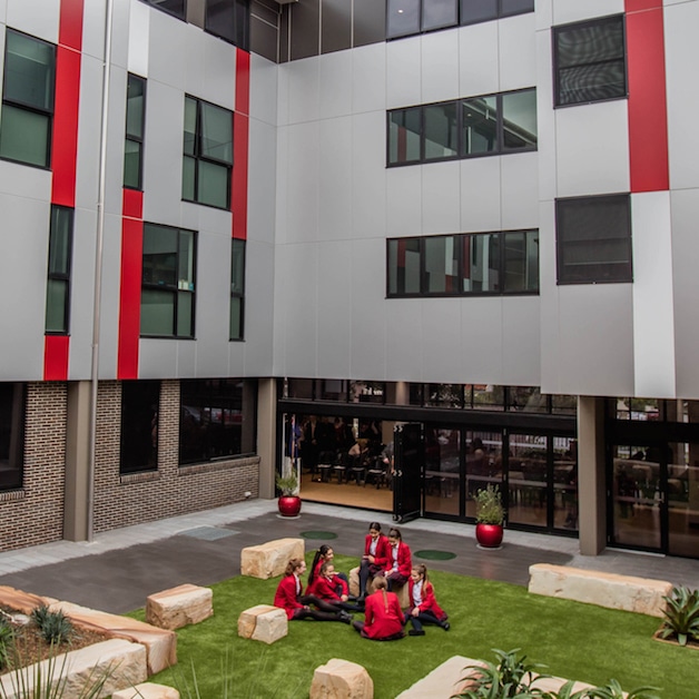 The Mcdonald College   Markkam House