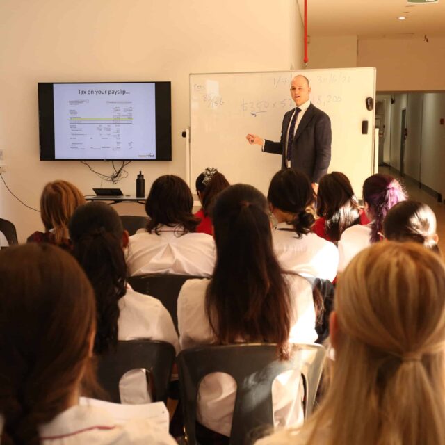 ACADEMIC Year 10 Commerce PDHPE Money Confidence Workshop_06112025_ (26)